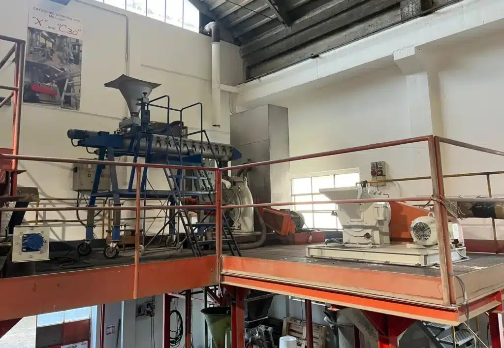 Spazio attrezzato per test di laboratorio presso Cimma